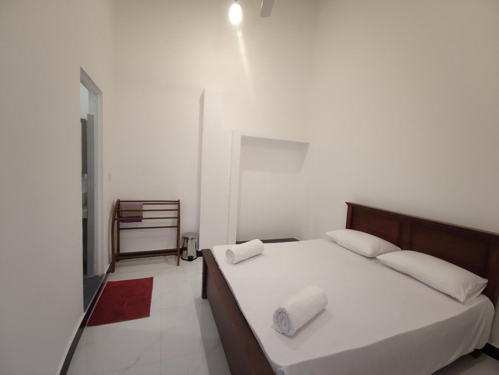 Chandra Holiday Home Диквелла Экстерьер фото