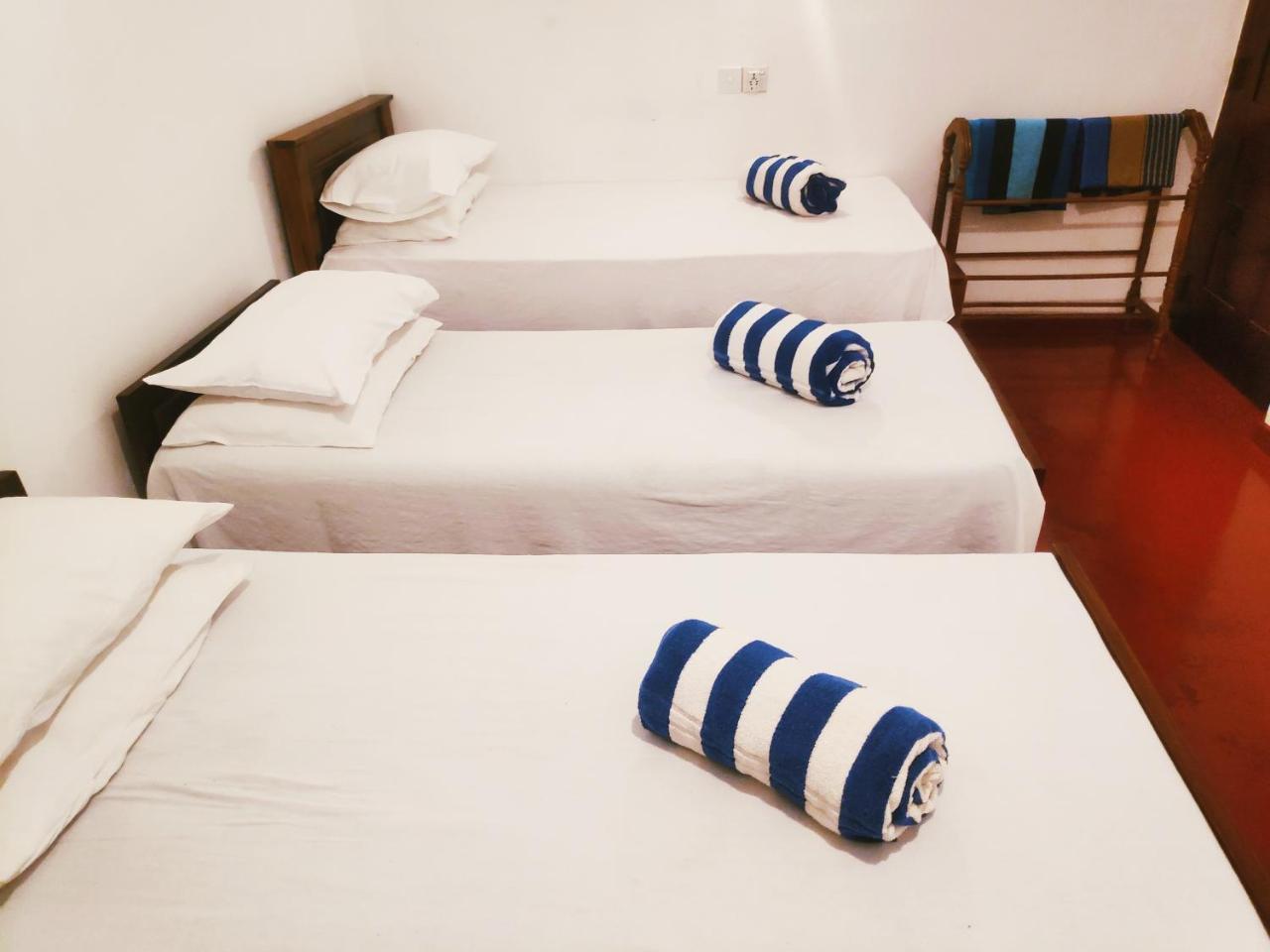 Chandra Holiday Home Диквелла Экстерьер фото