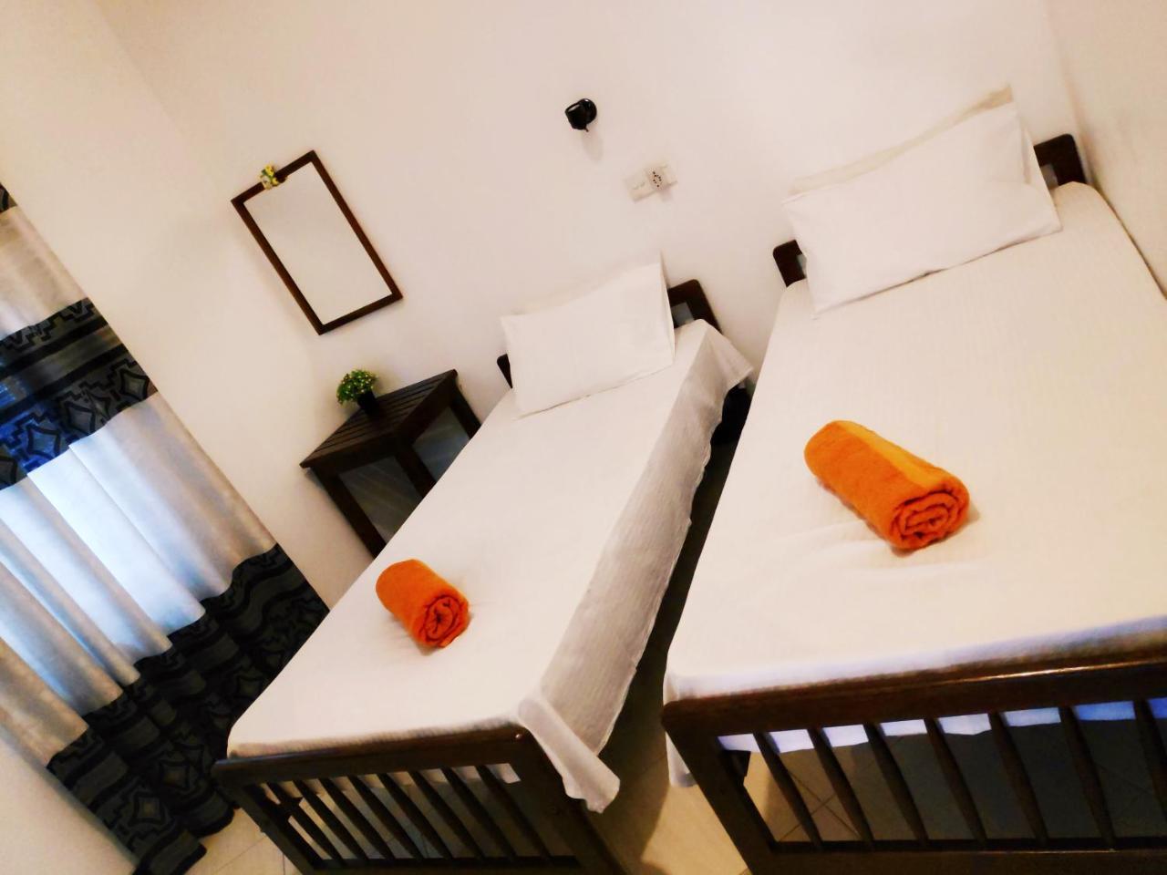 Chandra Holiday Home Диквелла Экстерьер фото
